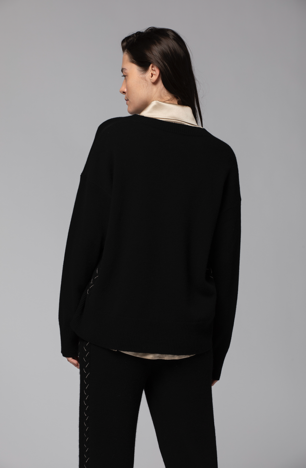 PHOEBE sweater